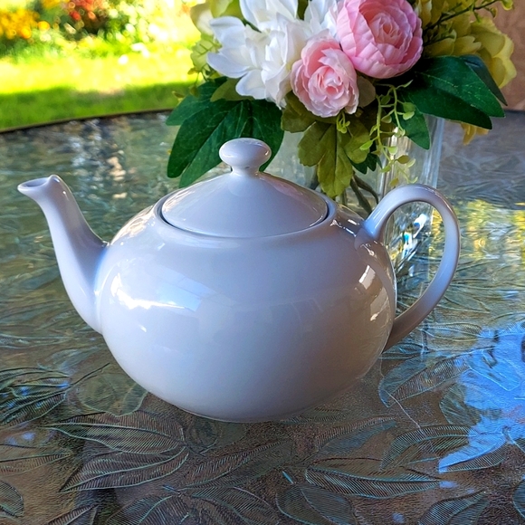 Everyday White Other - NEW! Everyday White coffee/teapot.